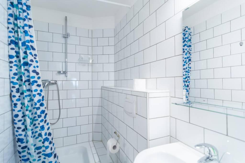 Apartment 120 Qm -3 Schlafzimmer-2 Baeder- Fuer 7 Gaeste Ντίσελντορφ Εξωτερικό φωτογραφία